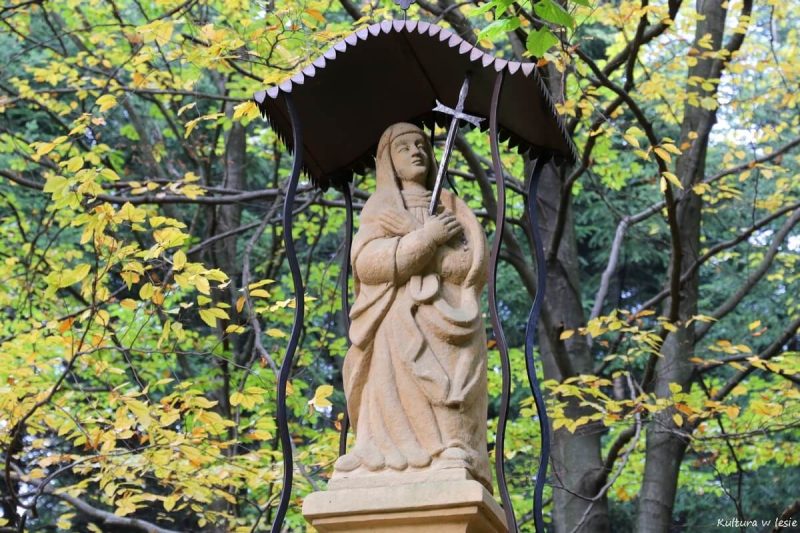 Figura Matki Bożej Bolesnej